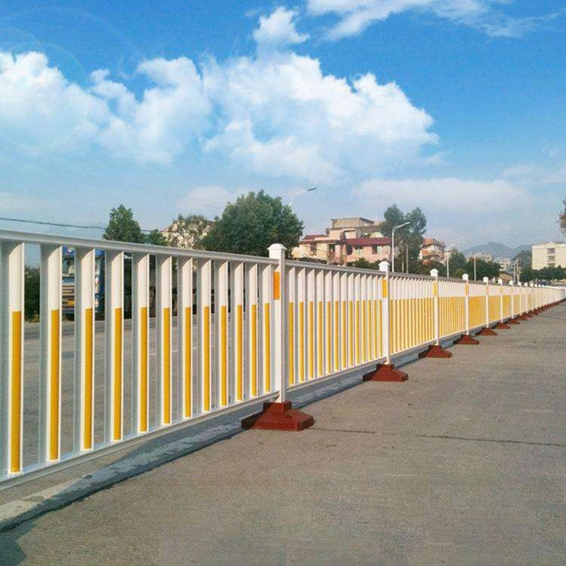 Fangxin Zinc Steel Road Guardrail, Highway Isolation Anti-Collision Plank Road Railing