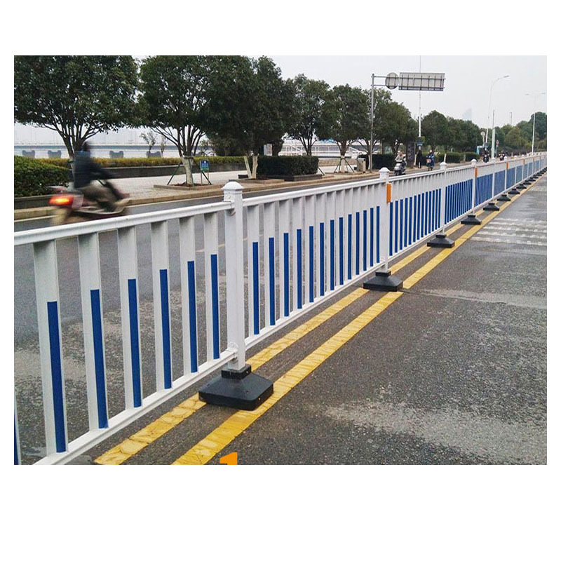 Fangxin Zinc Steel Road Guardrail, Highway Isolation Anti-Collision Plank Road Railing