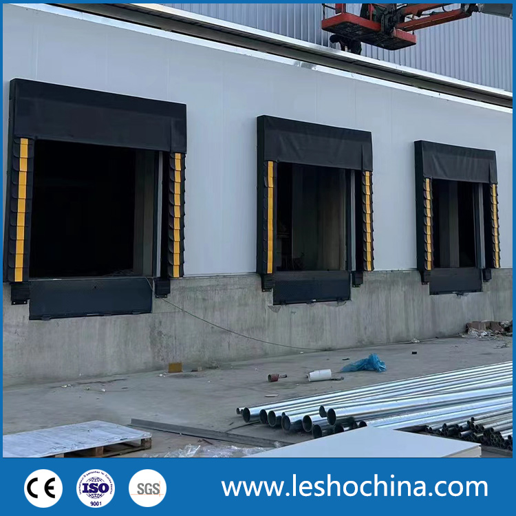 Retractable Inflatable Sponge Cushion Inflated Insulated Dock Seal Dock Shelter for Cold Room Storage Dock Door Warehouse Loading Area Container Logistics