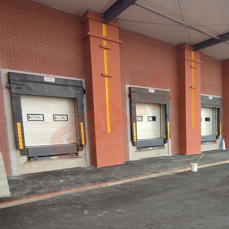 Heavy Duty Inflatable Dock Shelter Weatherproof Sealing for Loading Docks CE Certified