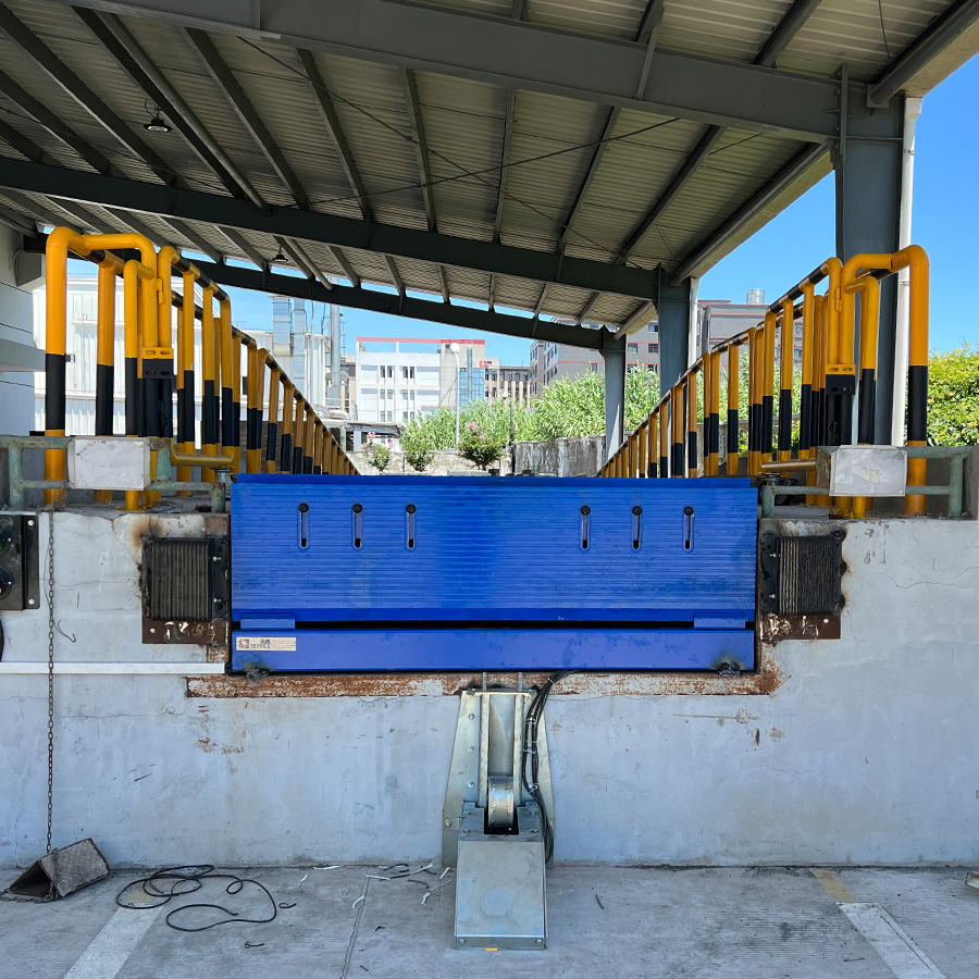 Automatic Adjustable Hydraulic Lift Pit Dock Leveler for Loading Work Platform Leveler