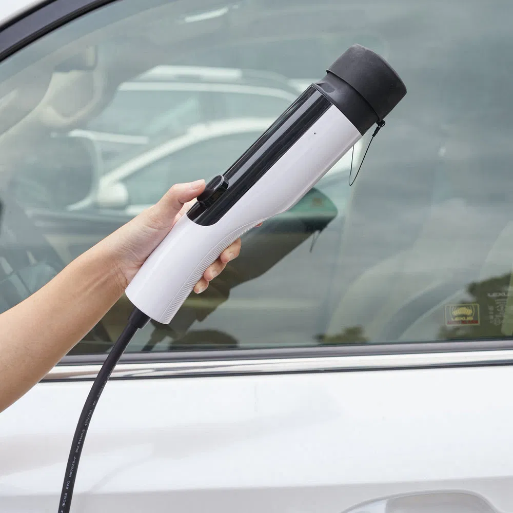 Good Compatibility Strong Environmental Adaptability Qd10 Portable Fast Electric Car Charger