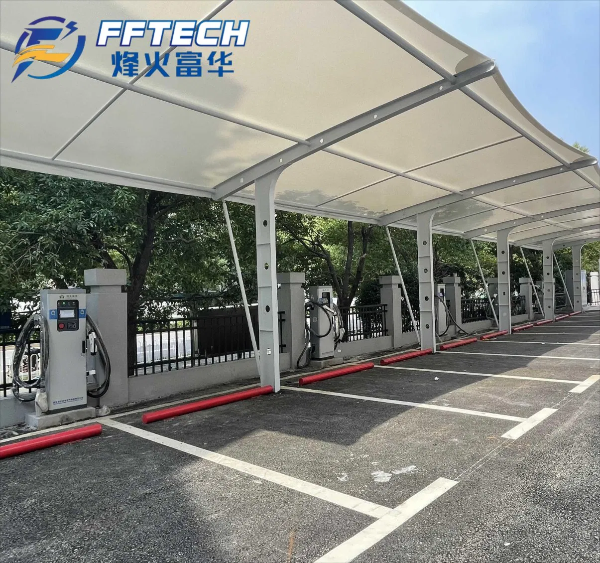 60kw/120kw/180kw Ocpp 1.6j Chademo, CCS2, Type 2 DC Connector Electric Car Charging Station Charging Pile for Outdoor Commercial Use