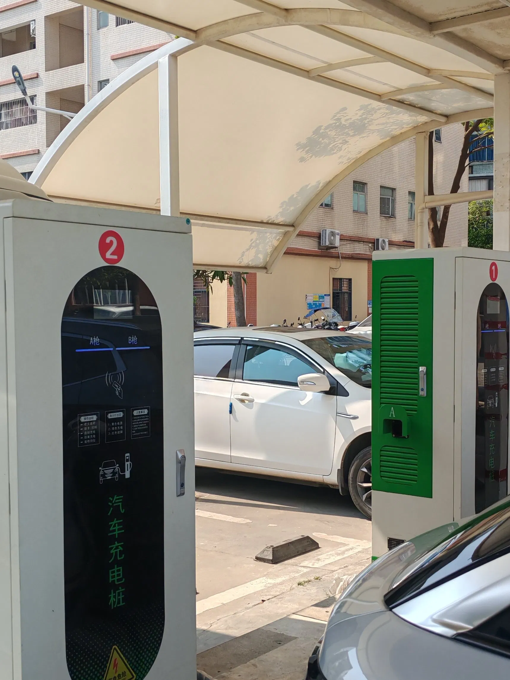 Shenzhen Factory Infrastructure 60kw 120kw 240kw 360kw Floor Mounted Ocpp CE CCS Gbt Double Cables Fast DC Electric Vehicle Car EV Charging Charger