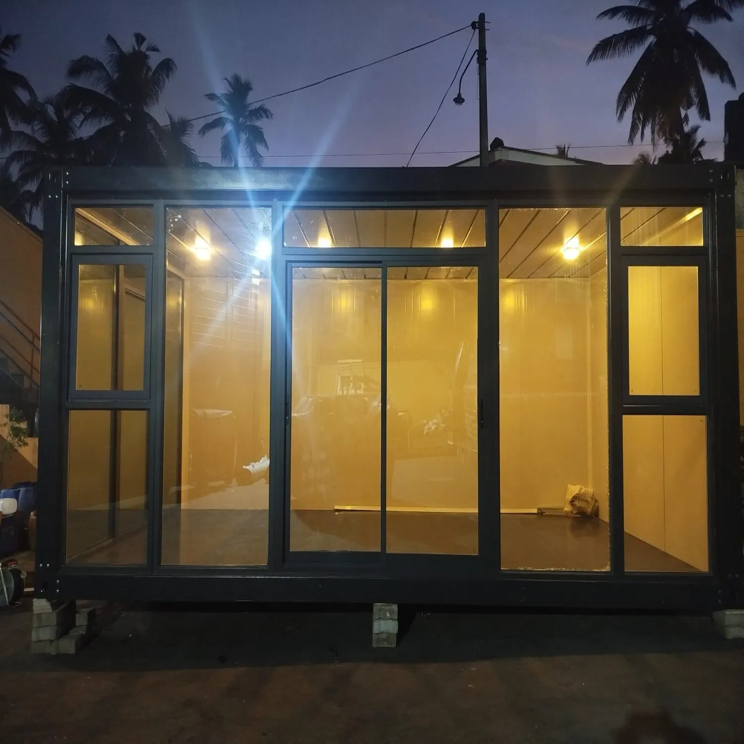 Casa contenedor modular prefabricada portátil desmontable para glamping, Airbnb, hotel, motel, albergue, camping, proyecto de campamento