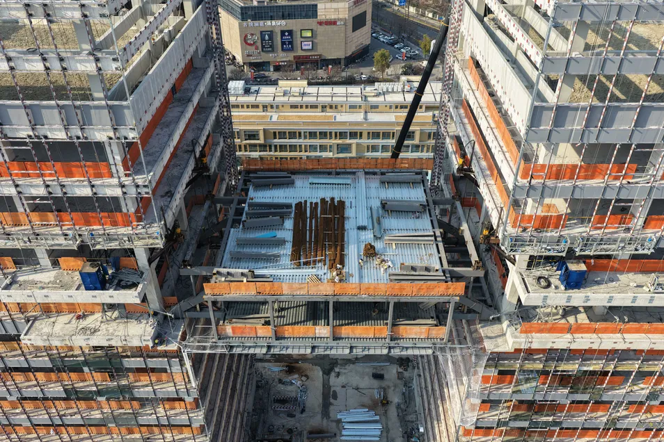 Vista interior del corredor estructural