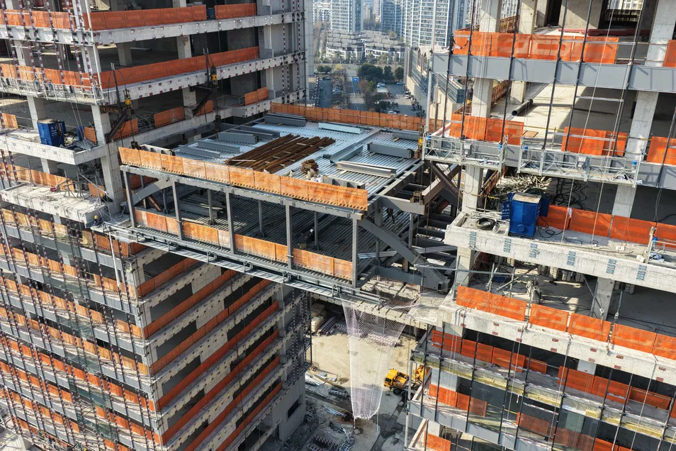 Detalle corredor de estructura de acero