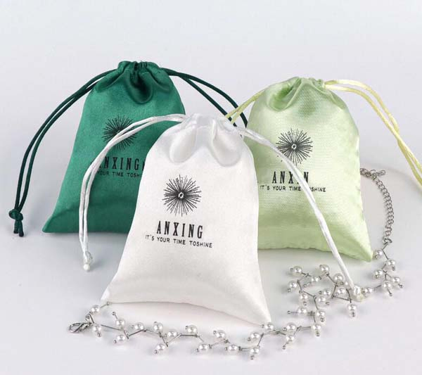 Custom Logo Silk Satin Drawstring Bags Virgin Hair Jewelry Makeup Packaging Bag 10*12cm Satin Gift Bag Custom Logo Small Satin Pouch