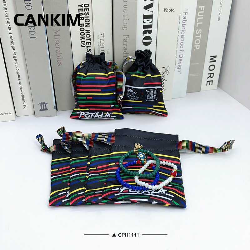Fashion New Creative Design Black Jewelry Pouch Trendy Phone Pouch Bag with Custom Logo Personalized Drawstring Pouch