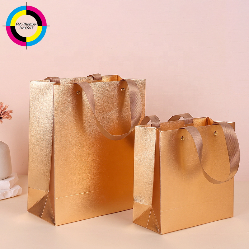 Metallized Paper Bag Display 1