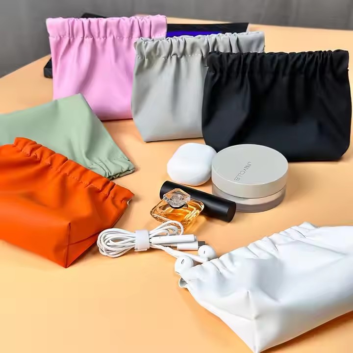 Cosmetic Bag Details 3