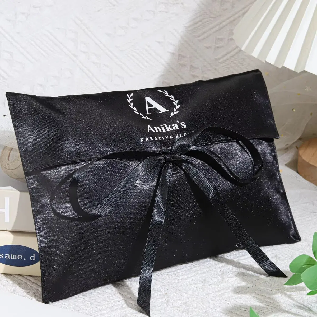 High Quality Free Design Small Size Satin Envelop Bag Silk Pouch Jewelry Bags Makeup Bag Dust Packaging with Custom Logo