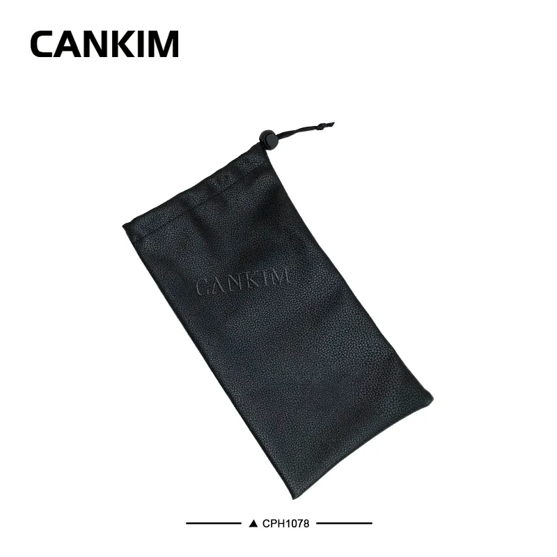 Pouch 4