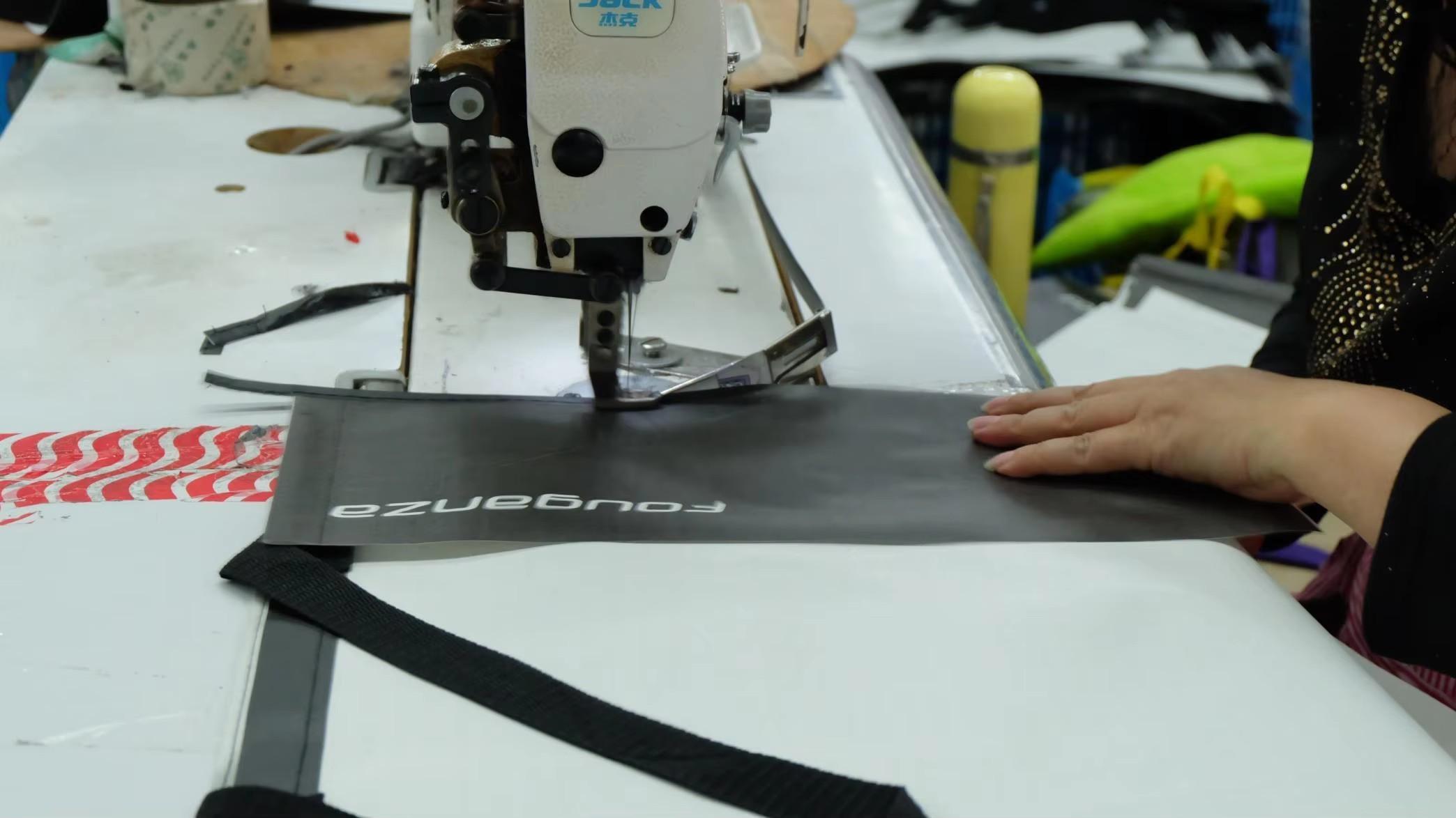 Drawstring pouches, gift bags and shopping bags for retail packaging solutions