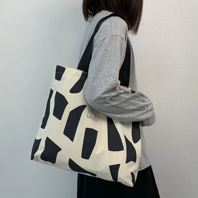 Eco-Friendly Wholesale Drawstring Jute Beach Bag for Retail