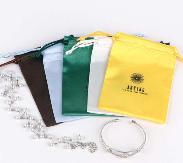 Custom Logo Silk Satin Drawstring Bags Virgin Hair Jewelry Makeup Packaging Bag 10*12cm Satin Gift Bag Custom Logo Small Satin Pouch