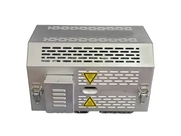 Precise cooling and heating system mounted on extruder