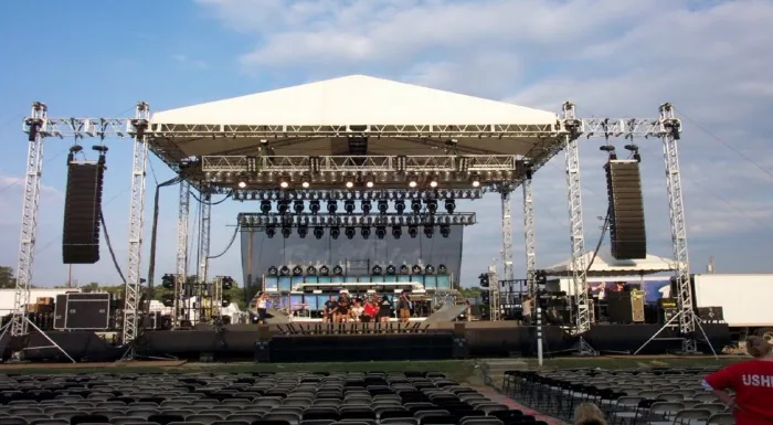 Portable Aluminum Truss Decorative Background Concert Truss System