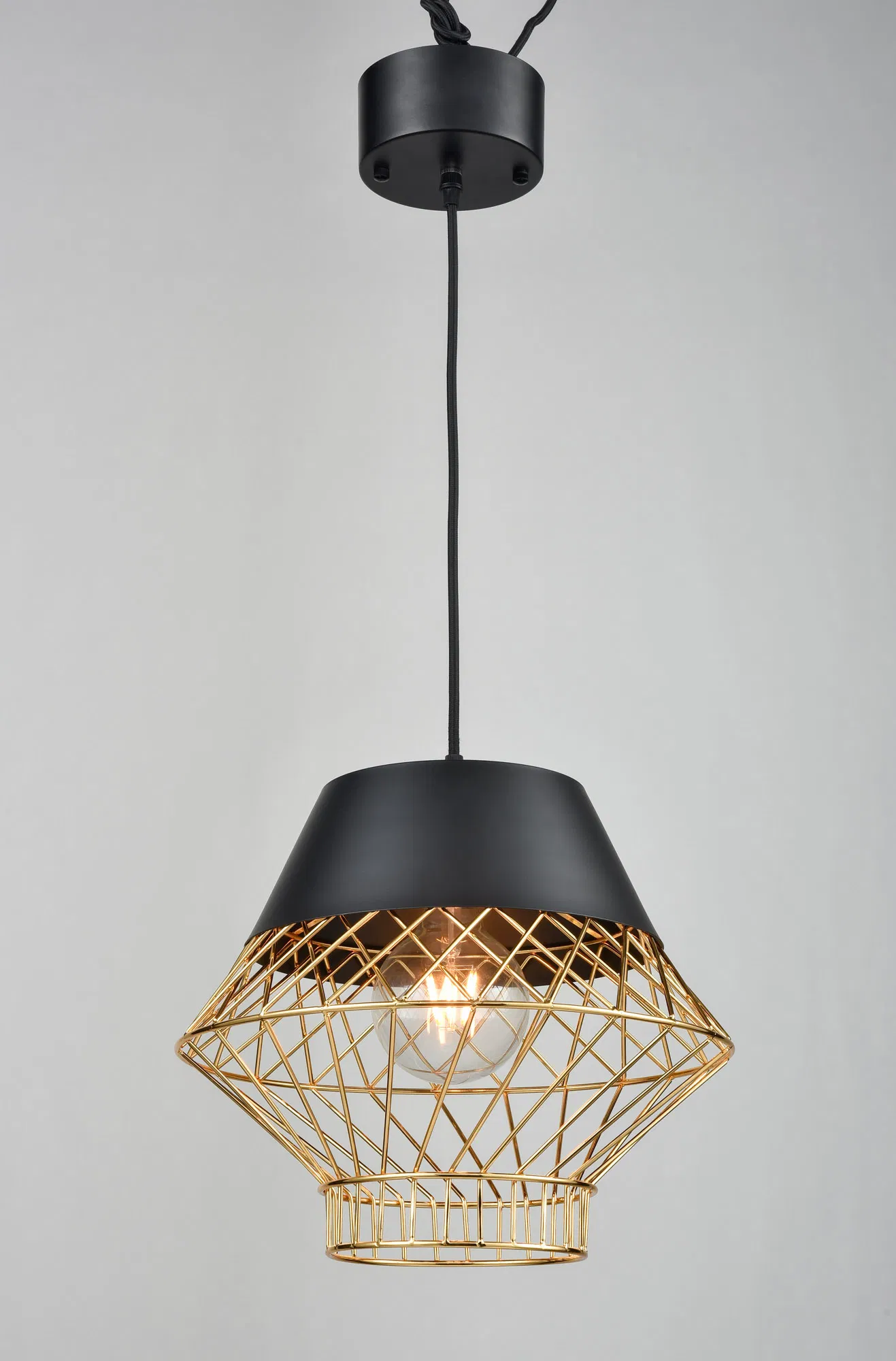 Modern Black Hanging Hotel Decorative Indoor Lighting Fedi P3d