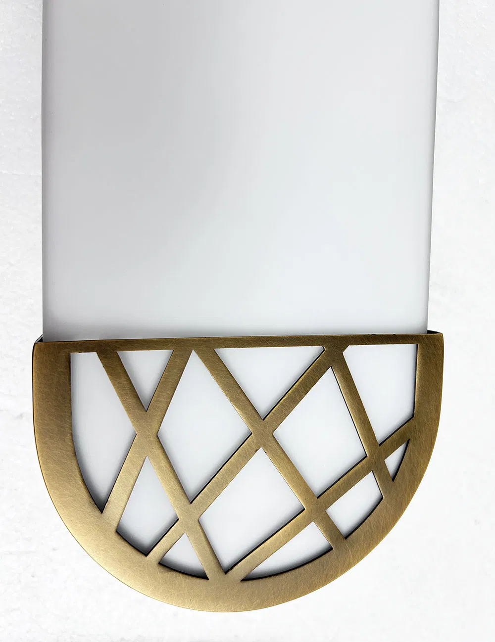Elegant Antique Brass Hospitality Wall Light with Acrylic Shade Vintage Style Wall Lights for Guestroom Custom Lights