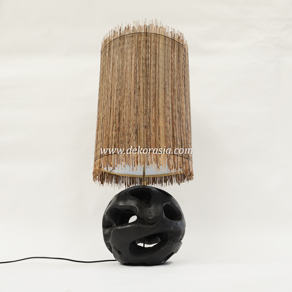 Orsen Console Table Lamp Display