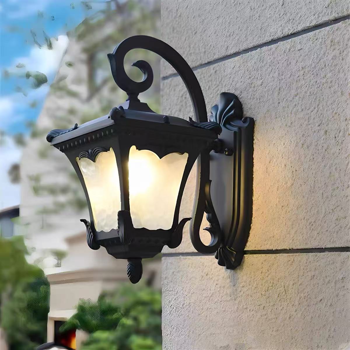 Factory Wholesale Classic Outdoor Decorative Waterproof Wall Light for Courtyards/Stairs/Corridors/Garden Lighting