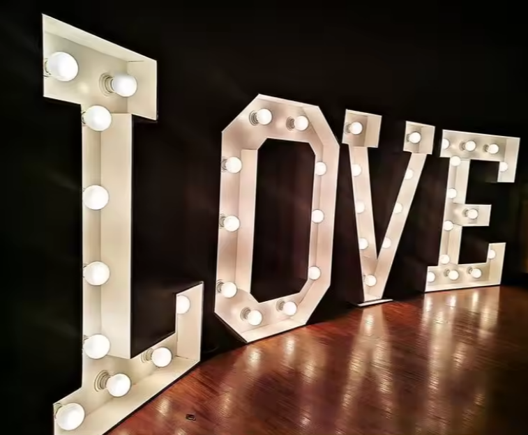 New Retro LED Light Bulb with Luminous Nordic Alphabet Characters for Bar/Room Decoration IP65 Waterproof Customizable Style