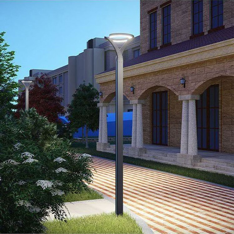 Garden Outdoor Decorative Vintage Aluminium Post Modern Lamp Solar LED Pole Light