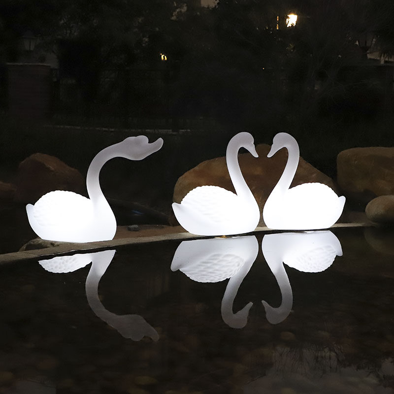 Creative Plastic LED Landscape Luminous Color Changing Swan Light For Outdoor Park &amp; Scenic Area Animal Garden Decorations