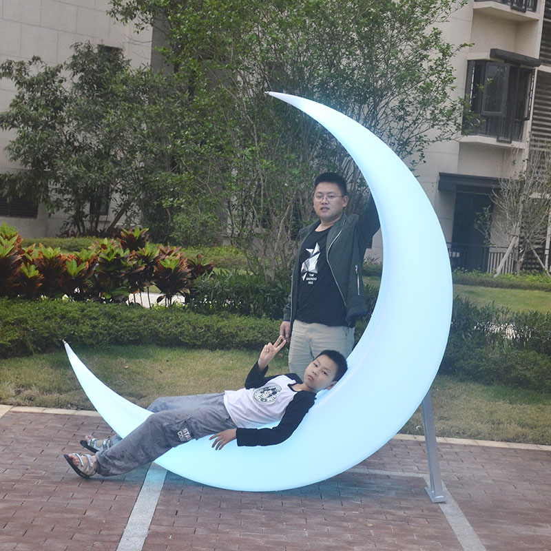 Outdoor LED Luminous Moon Lights Colorful Courtyard Seat Crescent Decoration Park Landscape IP54 Rated Dimmable Solar