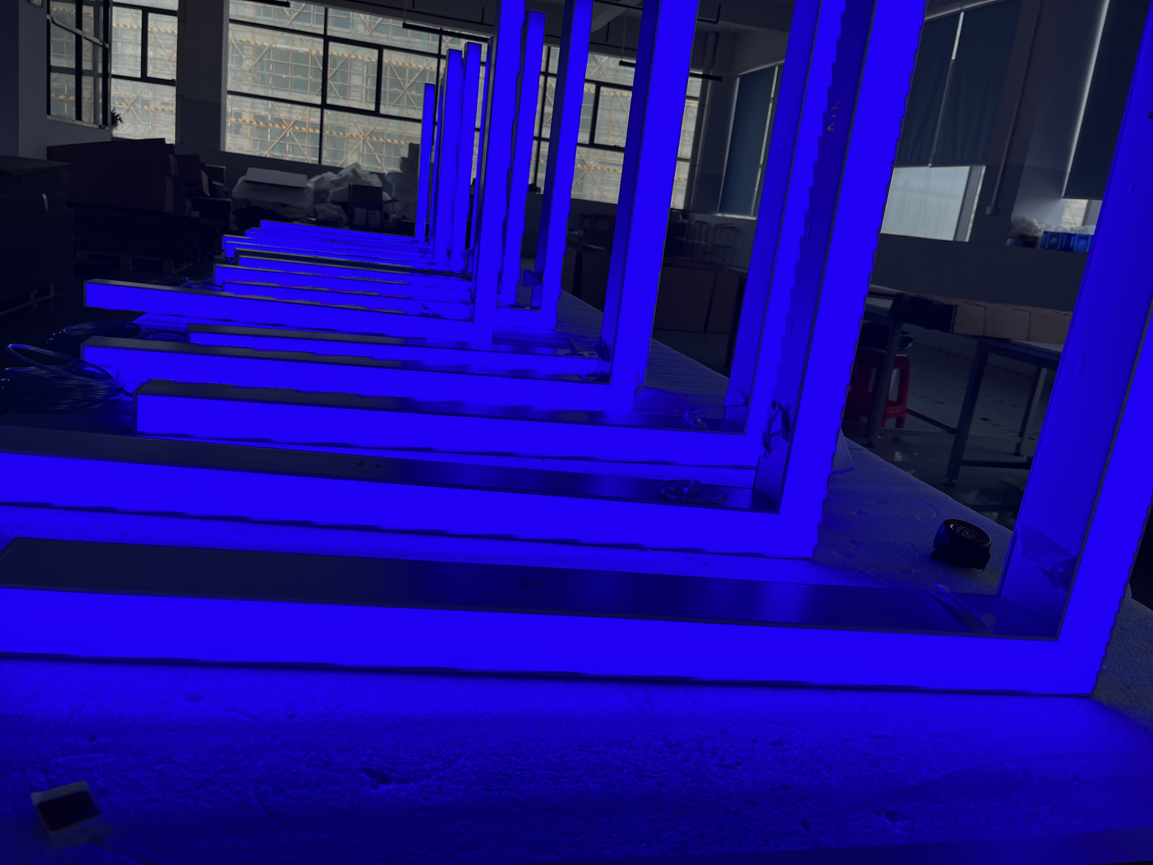 Modern Design Custom Big RGB Ring LED Curved Light Aluminum Profile Decorative Linear Home Ceiling Chandeliers Pendant Lights