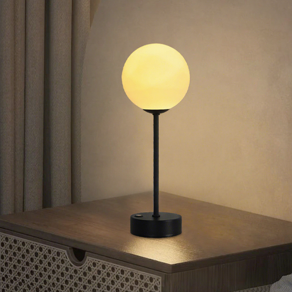 Modern PVC Rechargeable LED Desk Lamp Luxury Hotel &amp; Restaurant USB Touch Night Light Cordless with Battery Indoor Application