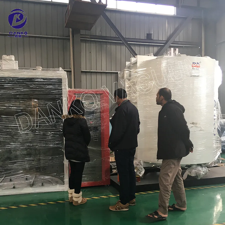 Plastic Cosmetic Bottle Coating Vacuum Evaporation Metallizing System