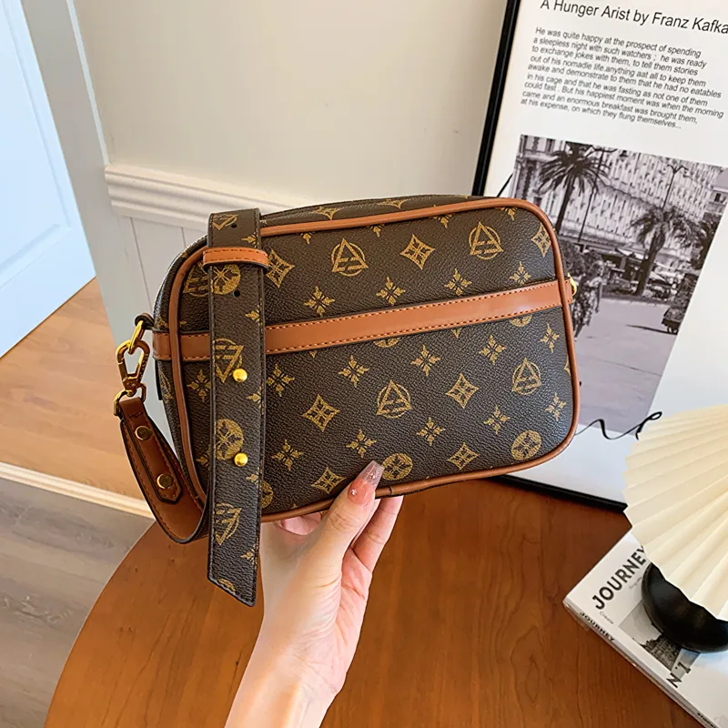 Bolso de hombro de cuero PU con logo, bolso de mano de moda para damas