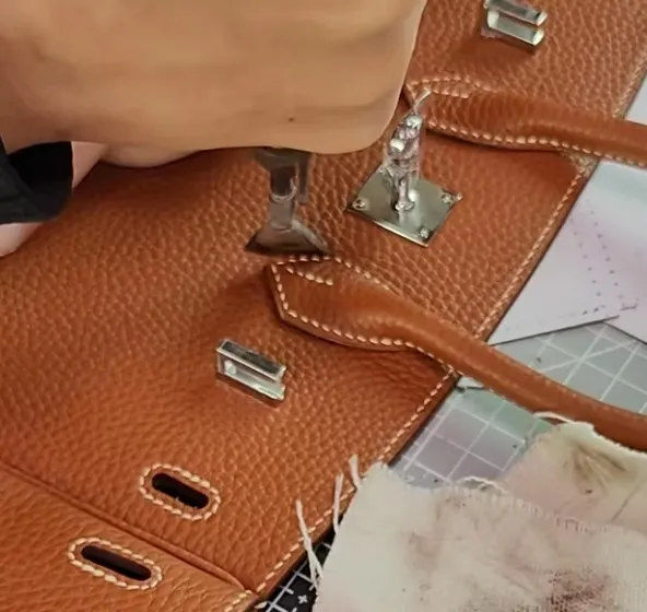 Bolso de lujo personalizado de alta gama hecho a mano para mujeres, con herrajes de acero inoxidable, hecho de cuero de ternera Togo genuino