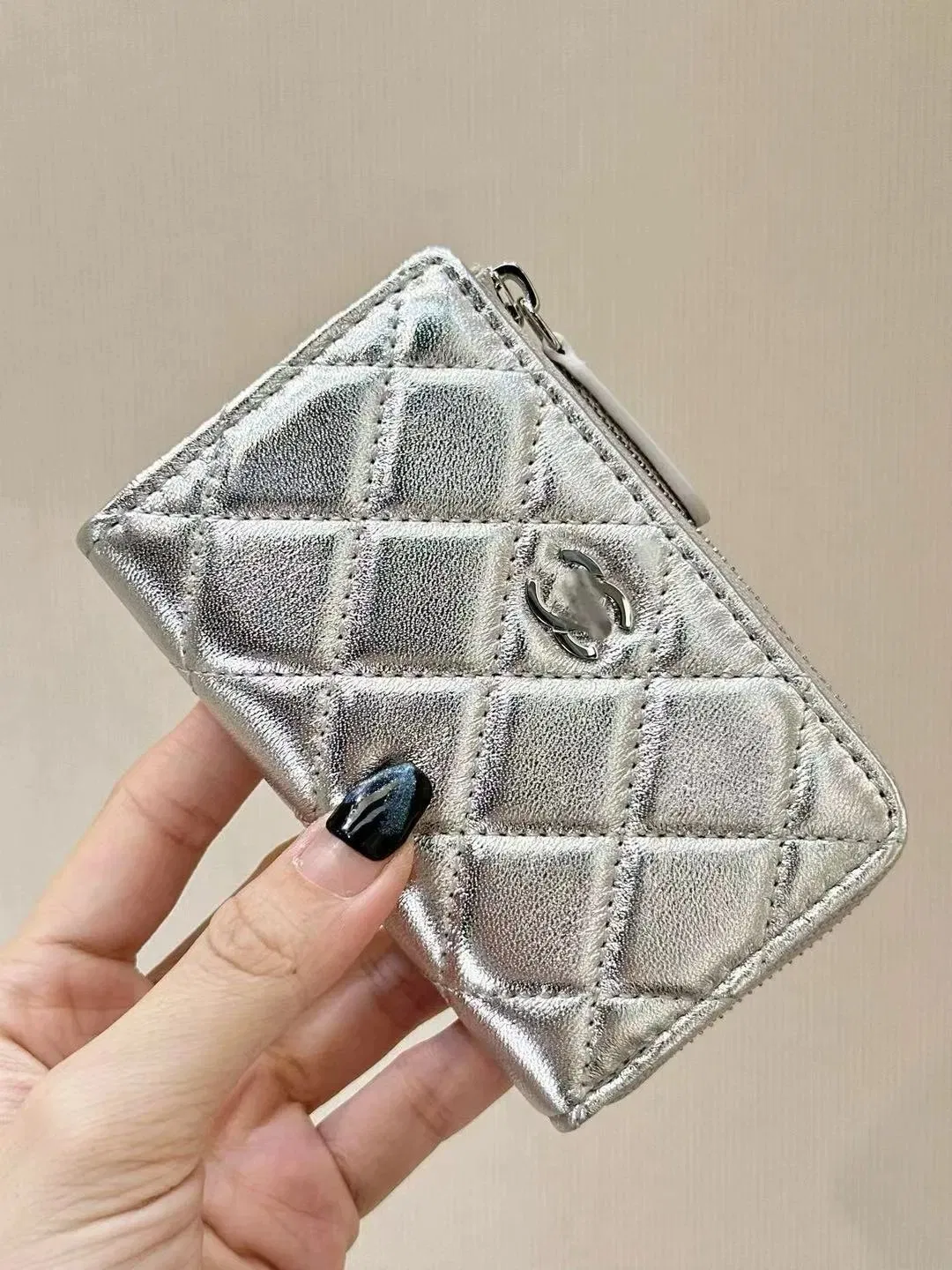 Replica Elegante de Bolso de Cuero para Damas Estilosas