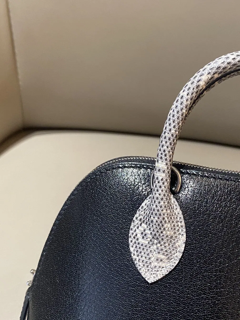 Diseñadores de lujo bolsos de mujer mini Bolide negro Chevre Chamkila piel de lagarto con asas