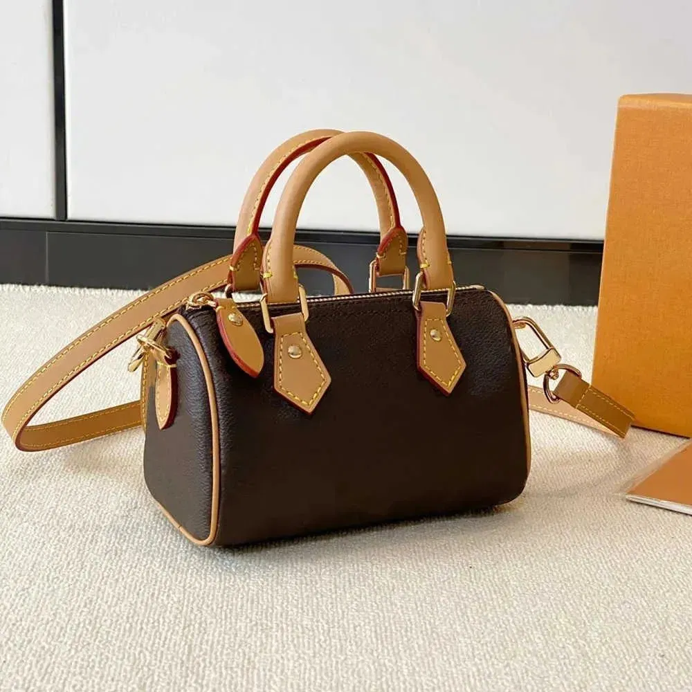 Bolso de mujer de lujo, bolso nano de diseñador, bolso de cuero genuino, bolso cruzado de alta calidad, mini bolso de piel suave, bolso de edición limitada para mujer, bolso tipo dumpling