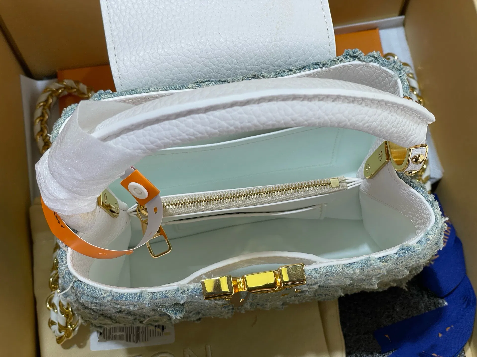 Acabados finales del bolso de diseño