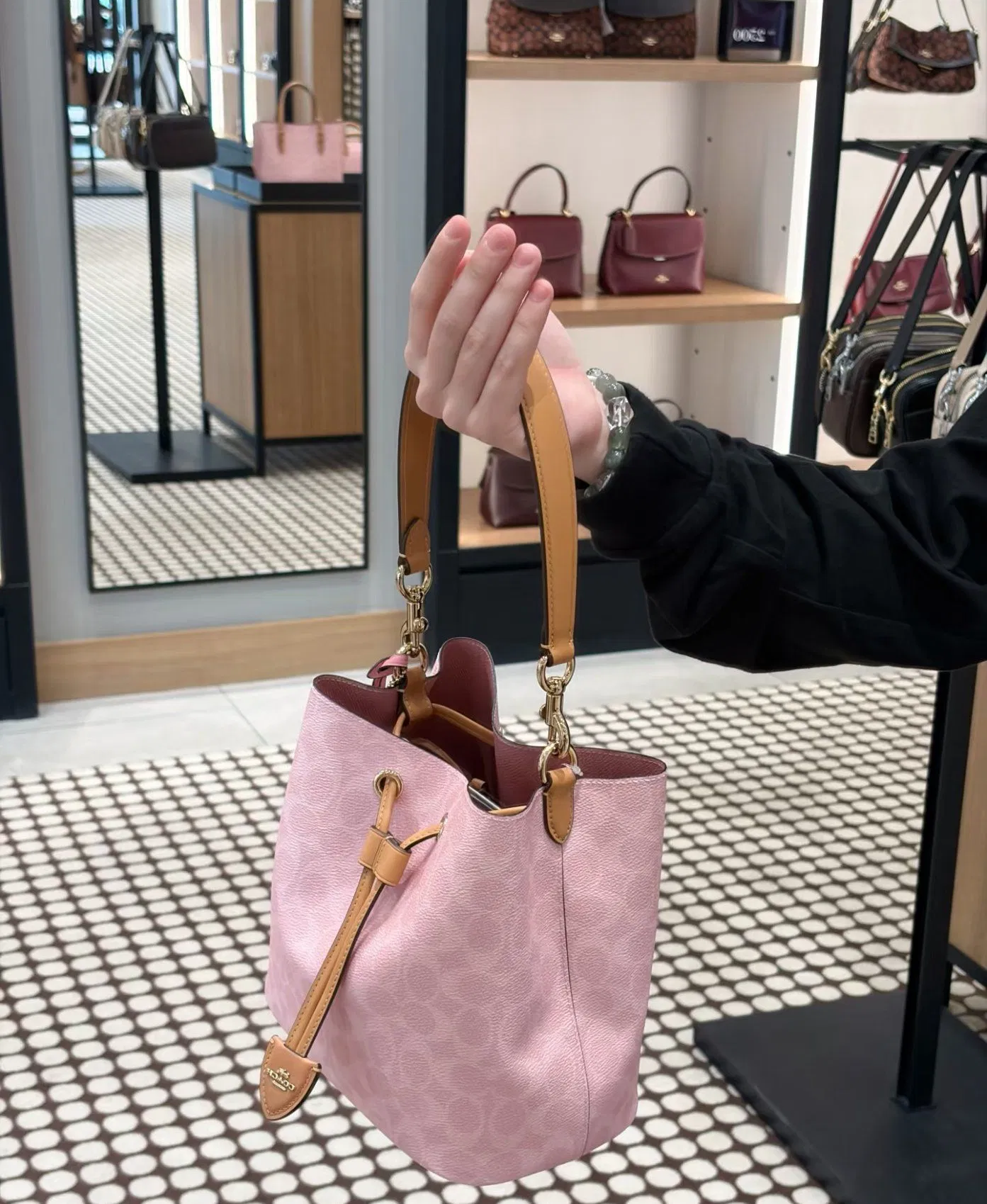 Fabricante mayorista de bolsos de mano de cuero PU para mujeres, bolsos de hombro de moda, bolsos cruzados para damas, fábrica de Guangzhou