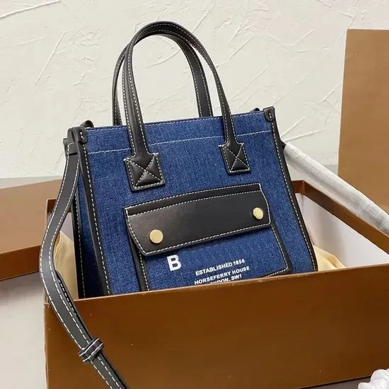 Bolsos de mujer de mezcla de paja y nylon, estilo múltiple, bandolera, hobo, de cadena, billetera, cruzado, baguette, pequeños bolsos al por mayor