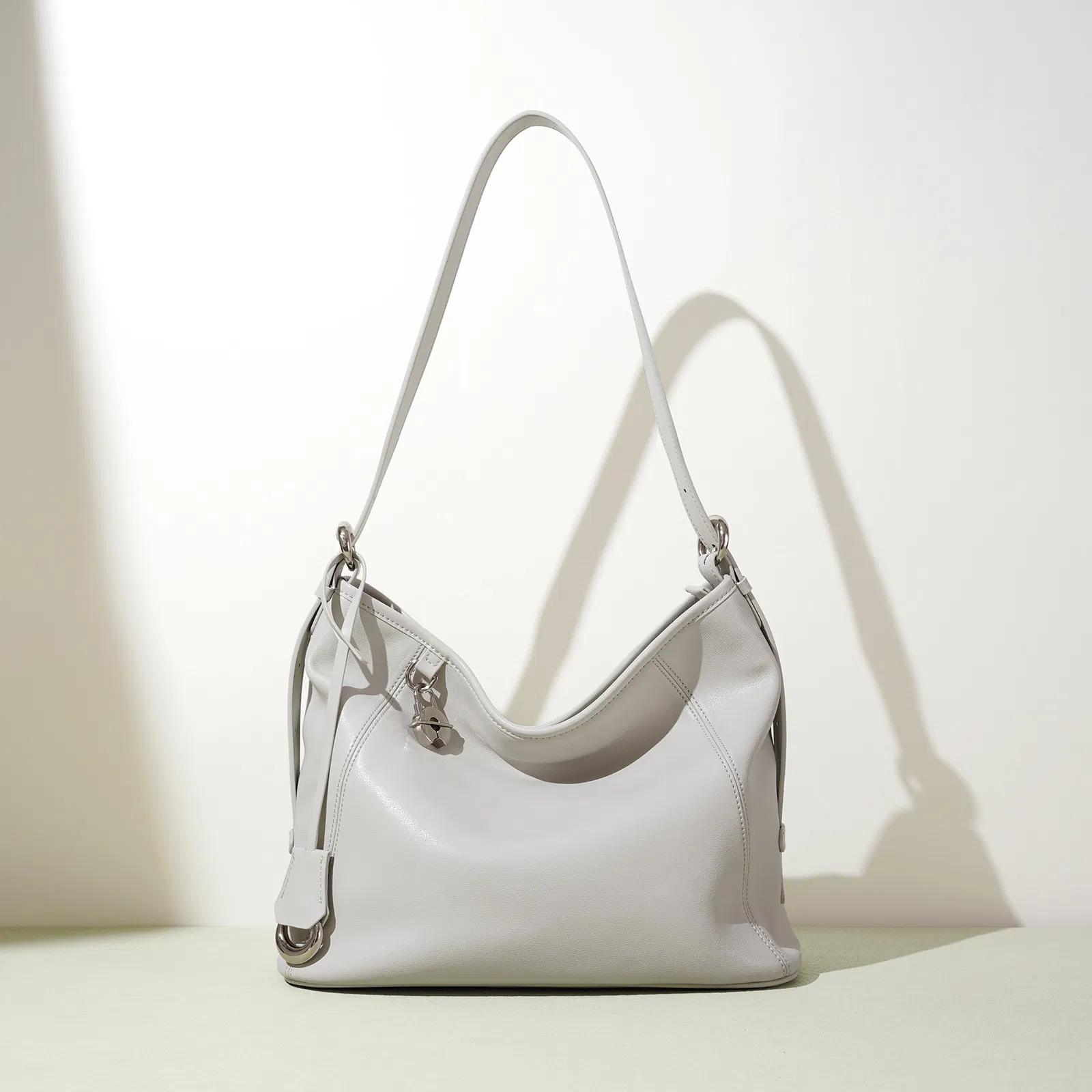 Bolso Hobo al por mayor, bolso de hombro de material de cuero genuino (JT2516)