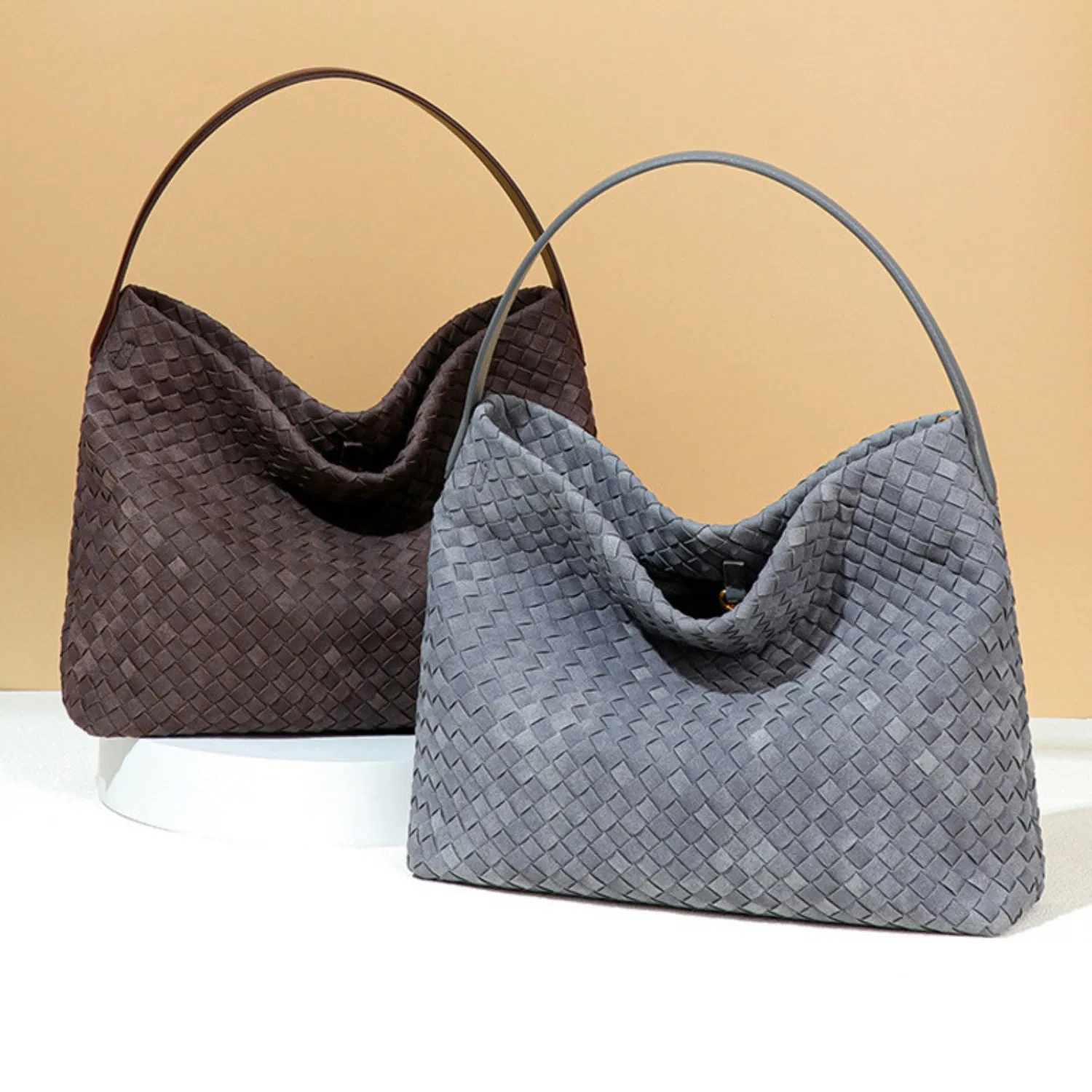 Bolso PU diseño tejido