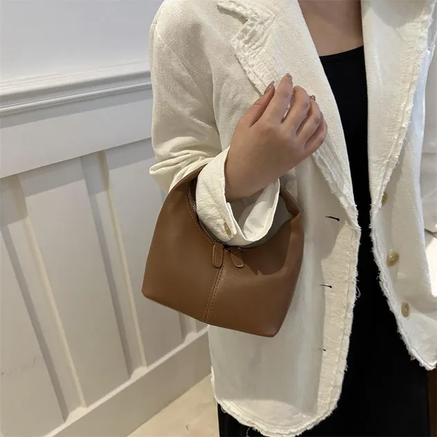 Detalle del bolso 8