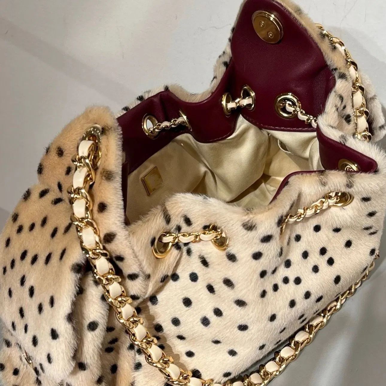 Bolso de lujo réplica 26A serie de visón dálmata bolso cubo mini estampado de leopardo