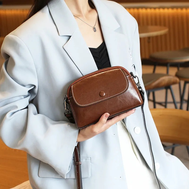 Bolso de mujer, primavera verano de moda 2026 nuevo estilo, bolso cruzado de cuero genuino para mujer, mini bolso versátil para el hombro