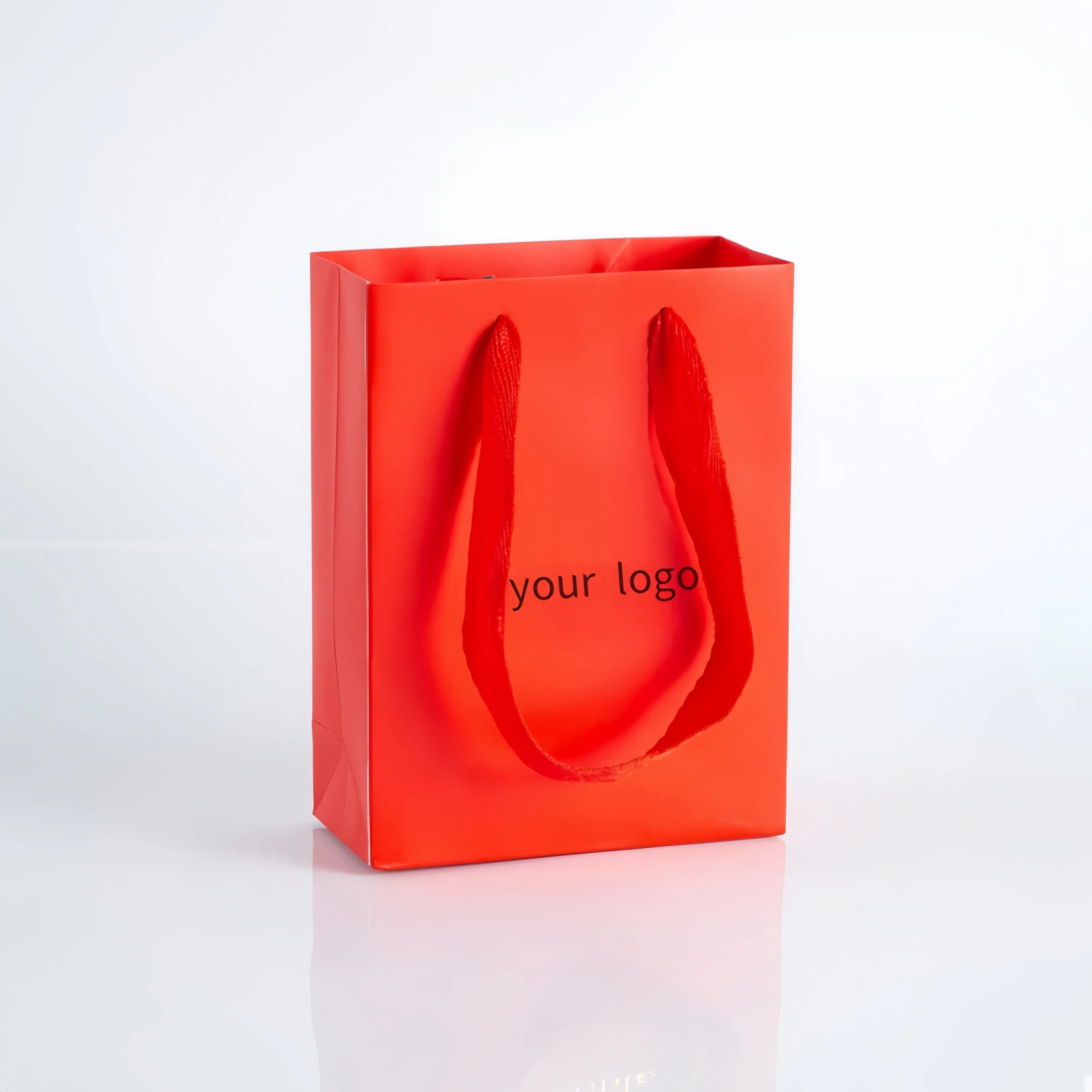Mango de bolsa de papel personalizado con tu propio logo, venta al por mayor de bolsa de papel kraft