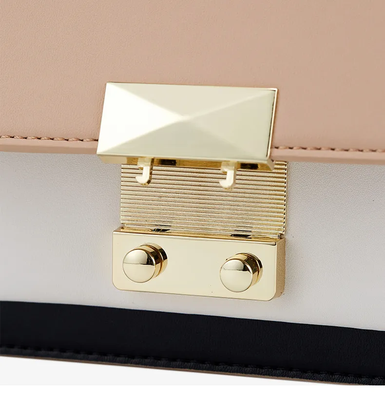 Detalle bolso de hombro cuero PU 1