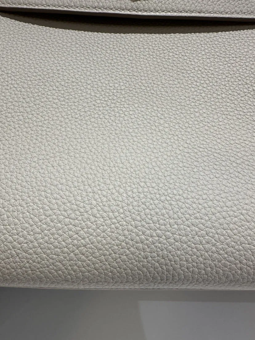 Bolsos de lujo de diseñadora para mujeres Ky 25cm 8L bolsa de cuero Togo blanca glaciar