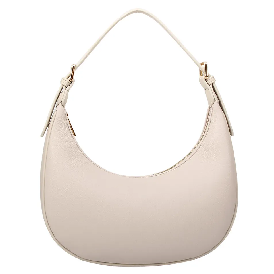 Variedad de bolsos de moda